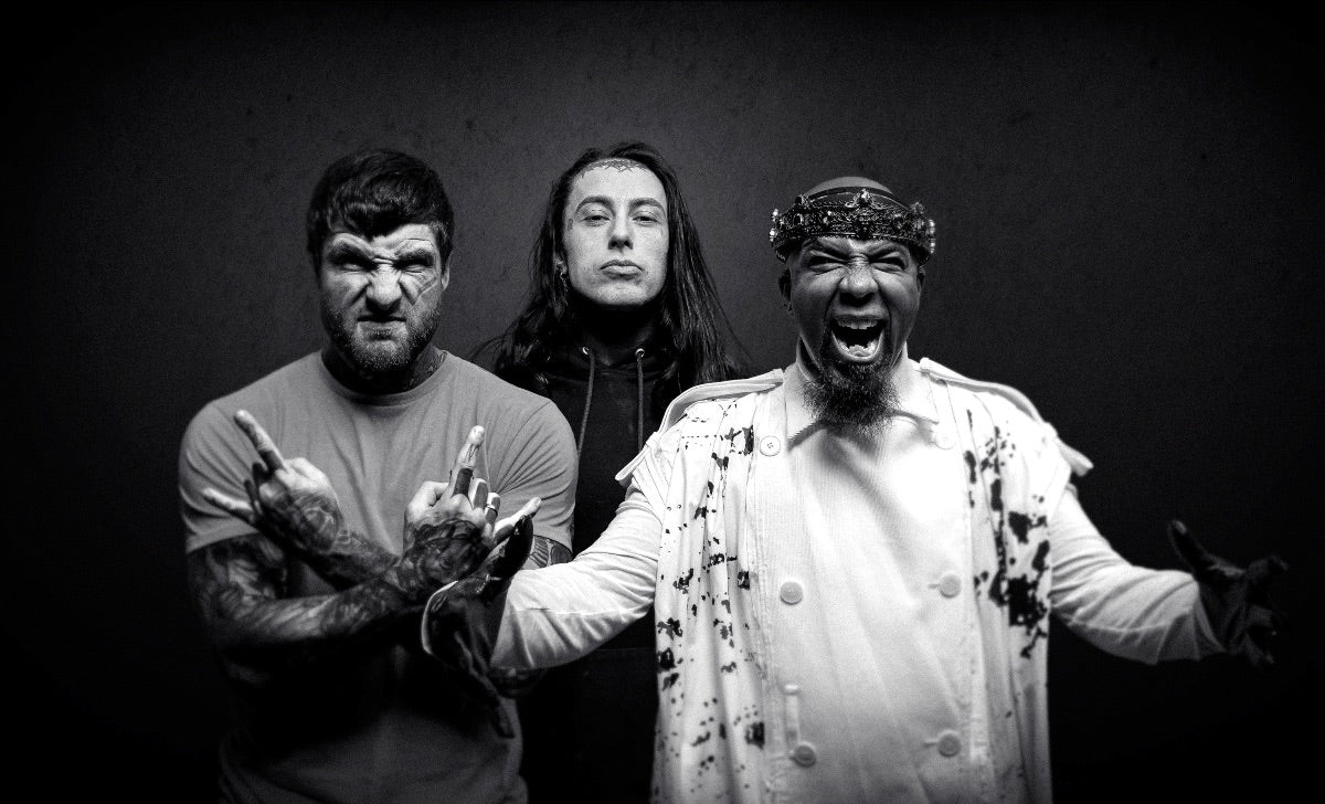Falling In Reverse Ron Falling In Reverse Drop New Collab Track, “Ronald”: featuring Tech N9ne ...
