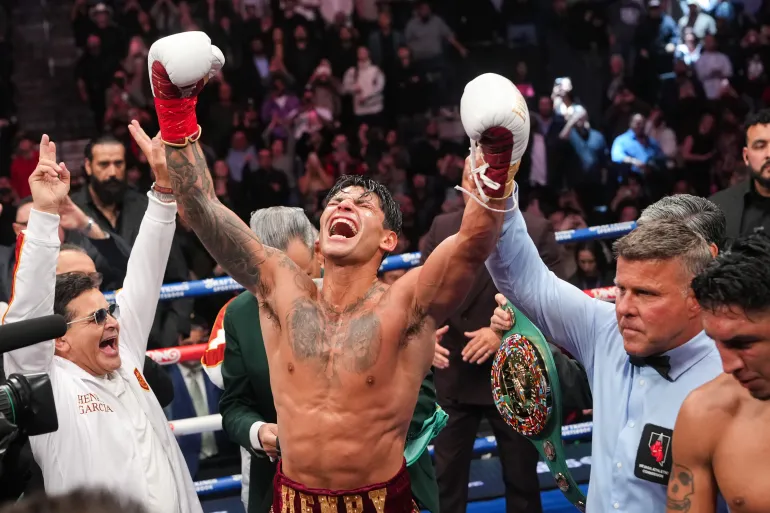 ‘Look Of Shock’: 30-Second Chaos Sparks Domination As Uncrowned ‘King ...